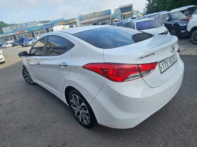Hyundai AVANTE