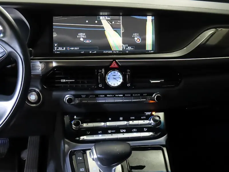 Genesis EQ900