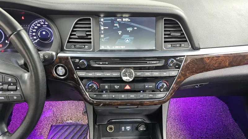 Hyundai Aslan