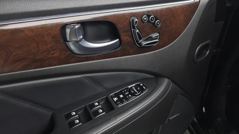 Hyundai Equus