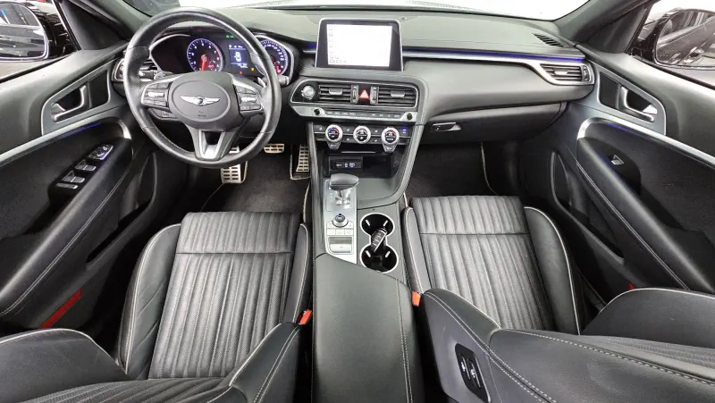 Genesis G70