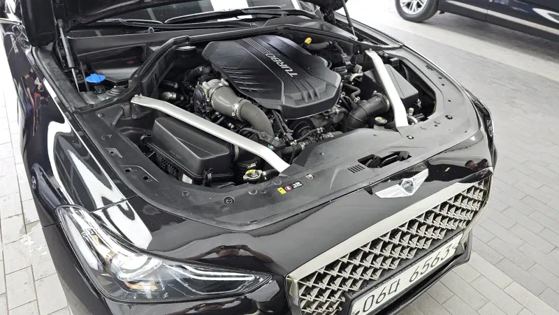 Genesis G70