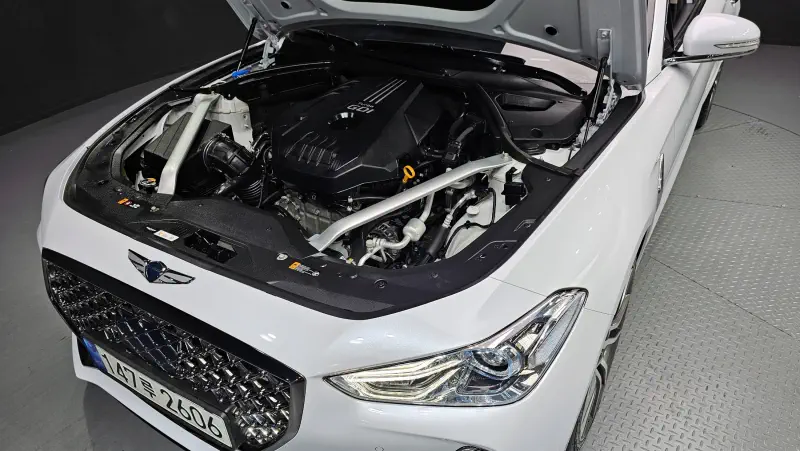 Genesis G70