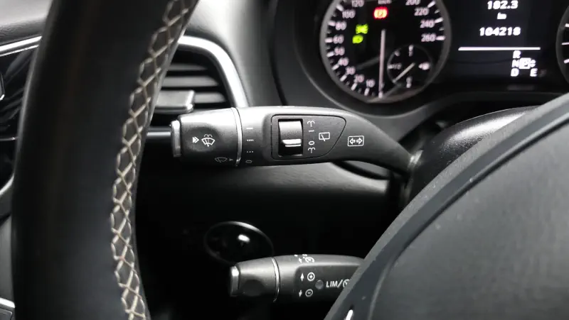 Infiniti Q30