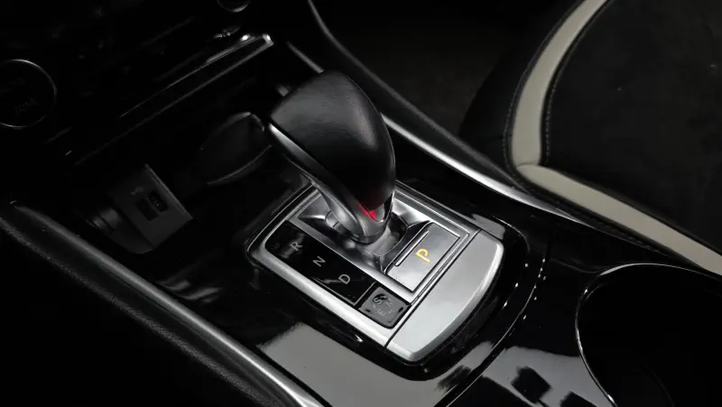 Infiniti Q30
