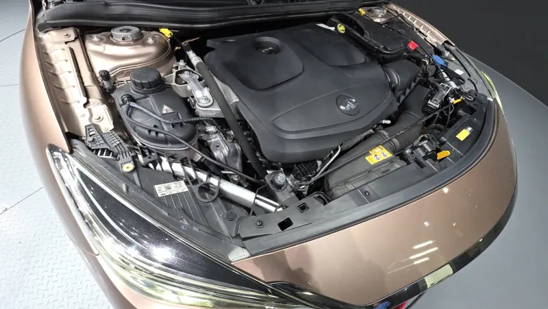 Infiniti Q30