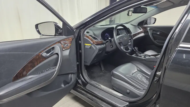 Hyundai Aslan
