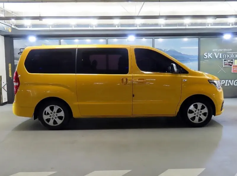 Hyundai Grand Starex