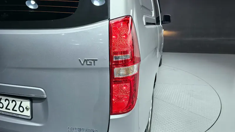 Hyundai Grand Starex