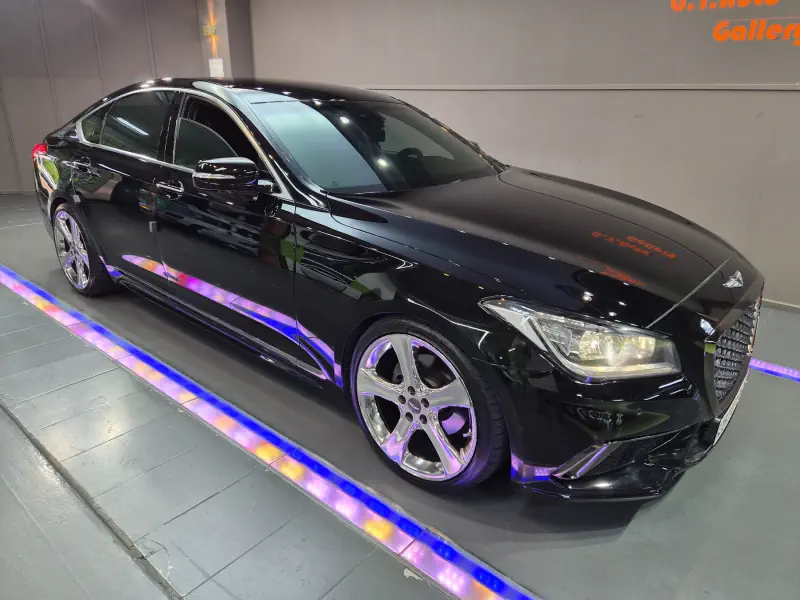 Hyundai Genesis