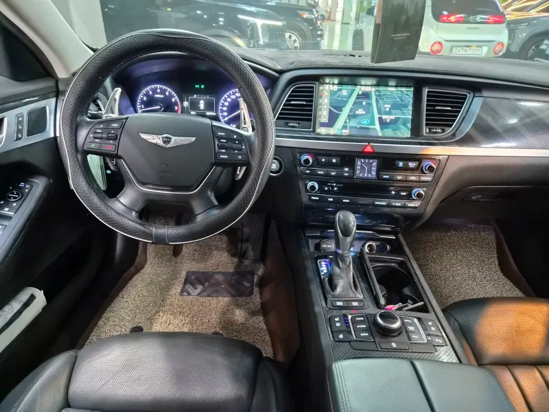 Hyundai Genesis