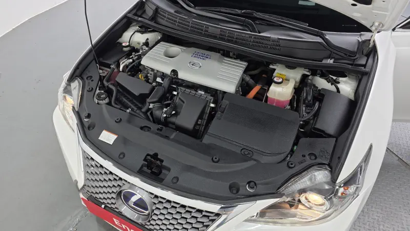 Lexus CT200h