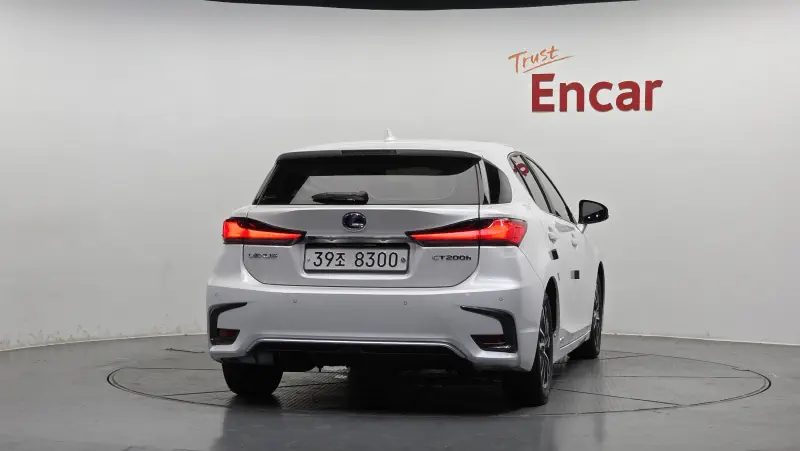 Lexus CT200h