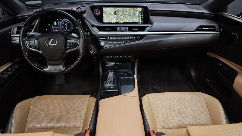 Lexus ES300h