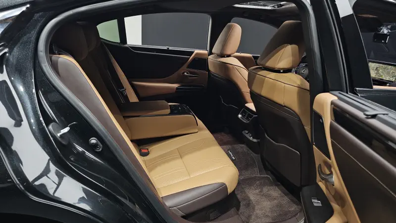 Lexus ES300h