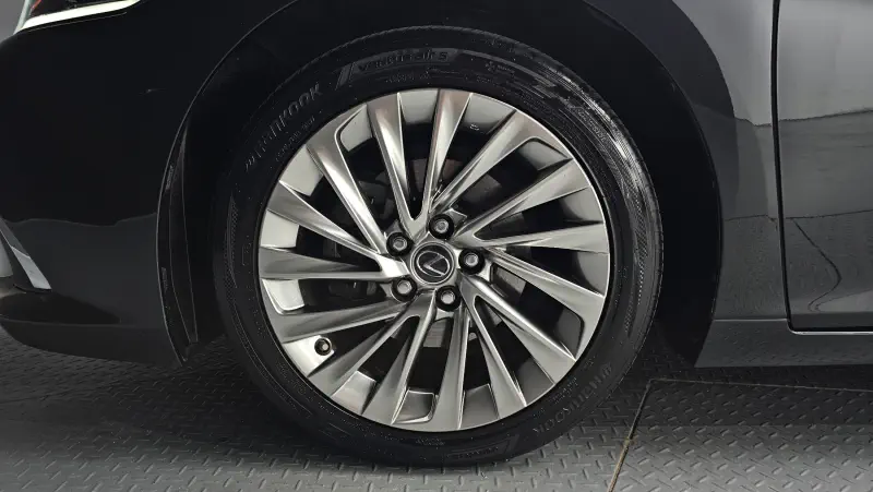 Lexus ES300h