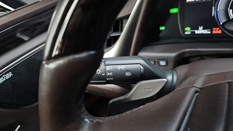 Lexus ES300h