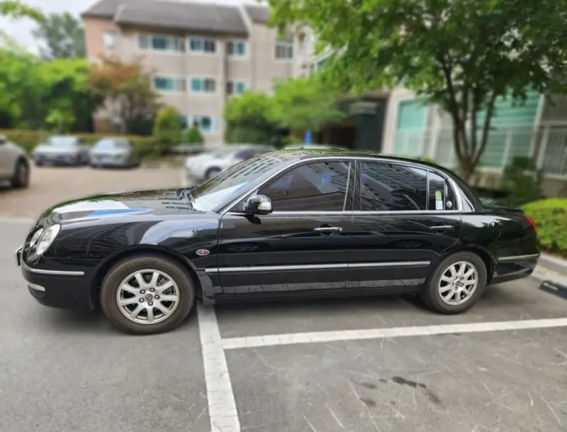 Kia OPIRUS