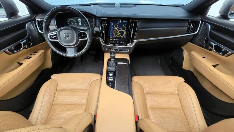 Volvo V90