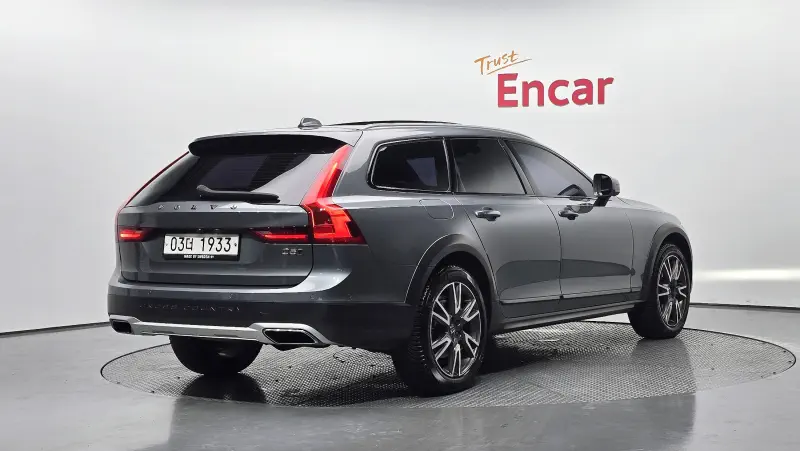 Volvo V90