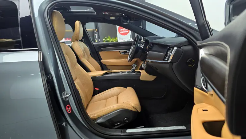 Volvo V90