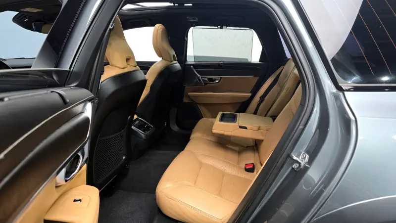 Volvo V90
