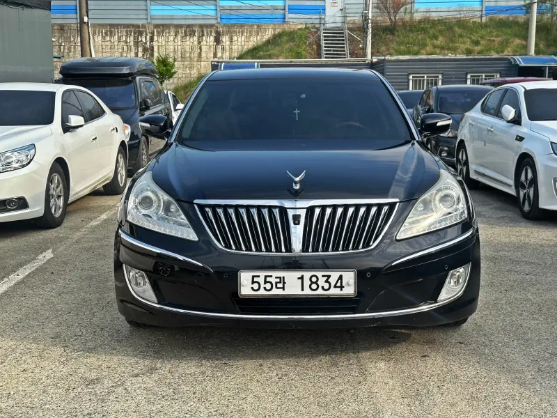 Hyundai Equus