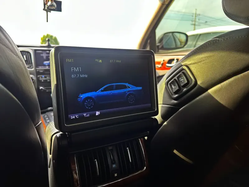 Hyundai Equus