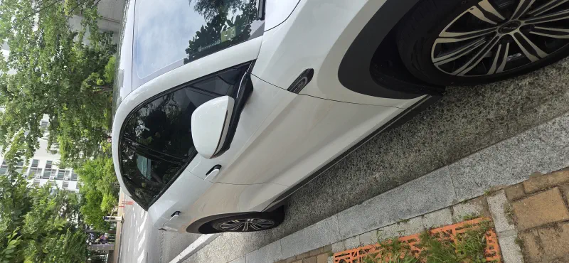 BYD Sealion 7
