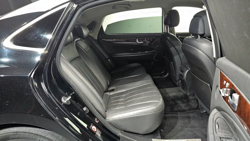 Hyundai Equus