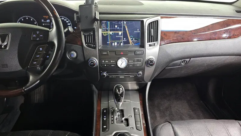 Hyundai Equus