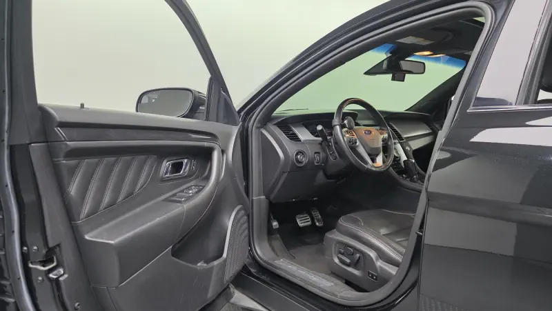 Ford Taurus