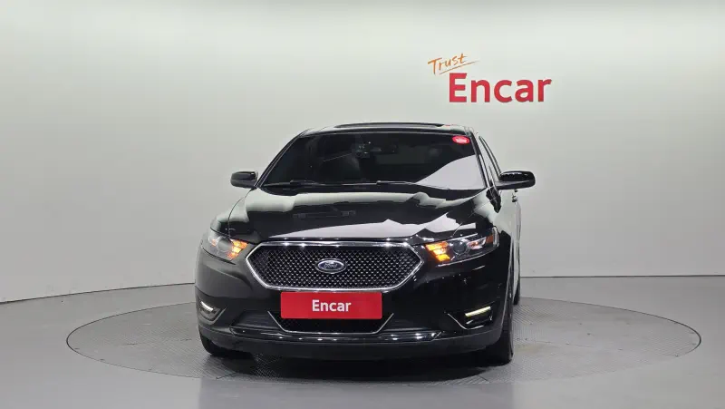Ford Taurus