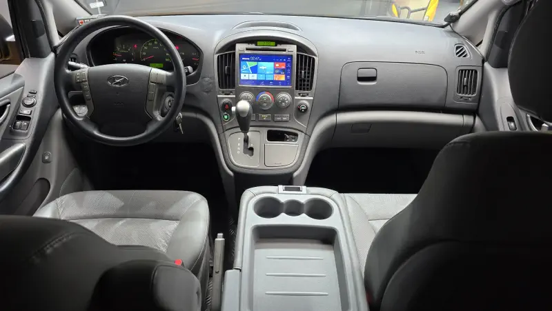 Hyundai Grand Starex