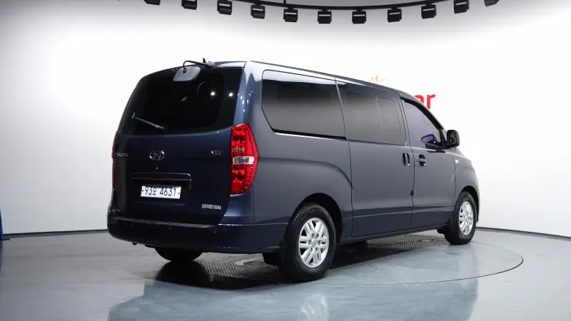Hyundai Grand Starex