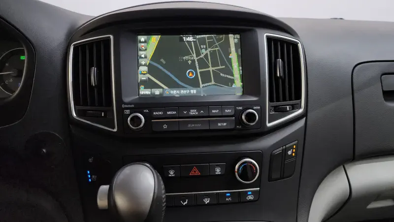 Hyundai Grand Starex