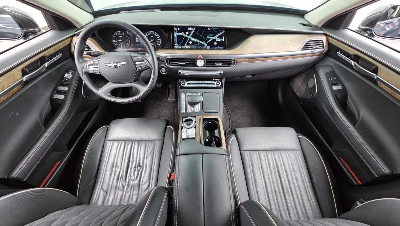 Genesis G90