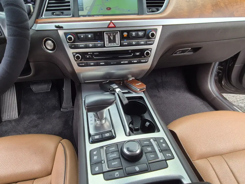 Genesis G80
