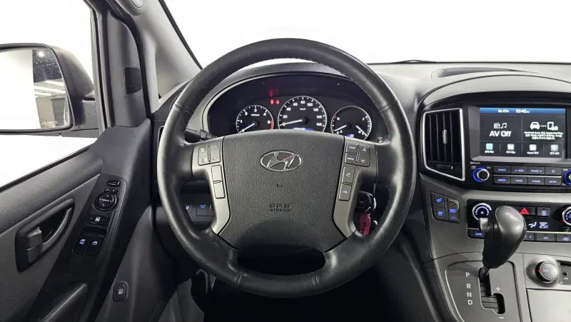 Hyundai Grand Starex