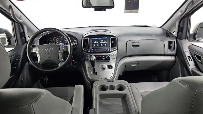 Hyundai Grand Starex