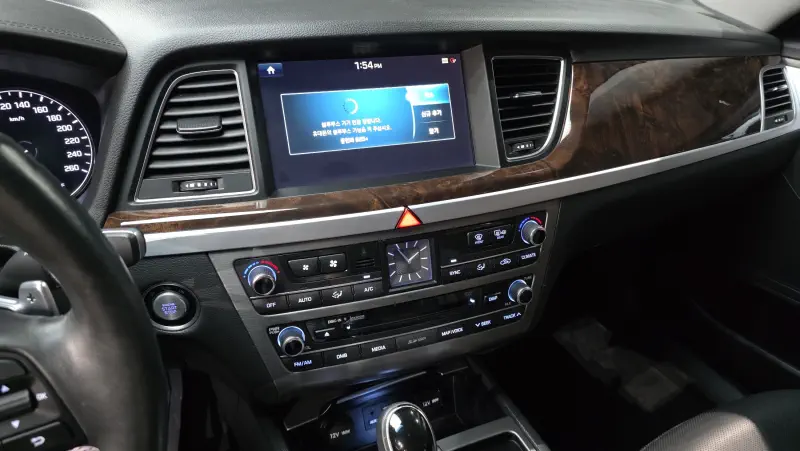Hyundai Genesis