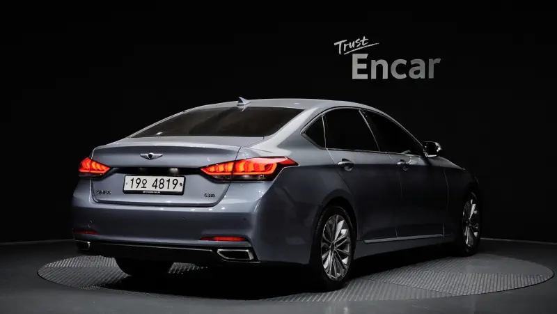 Hyundai Genesis