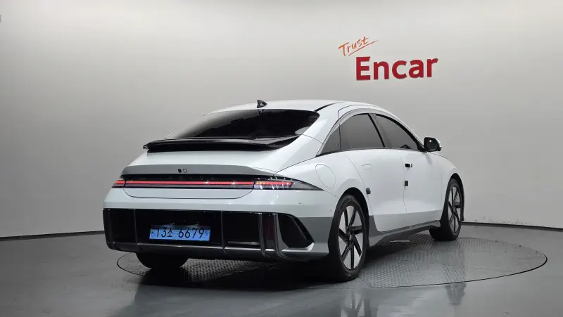 Hyundai Ioniq 6