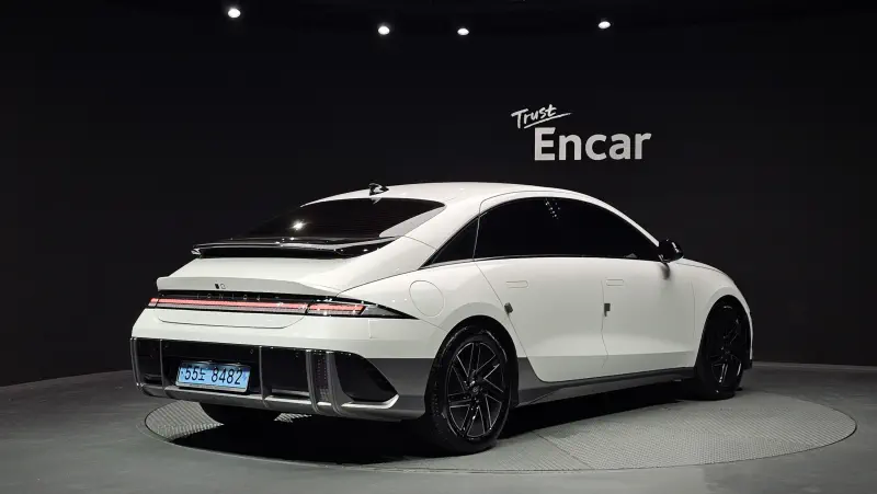 Hyundai Ioniq 6