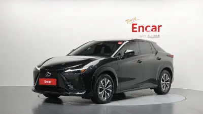 Lexus RZ450e