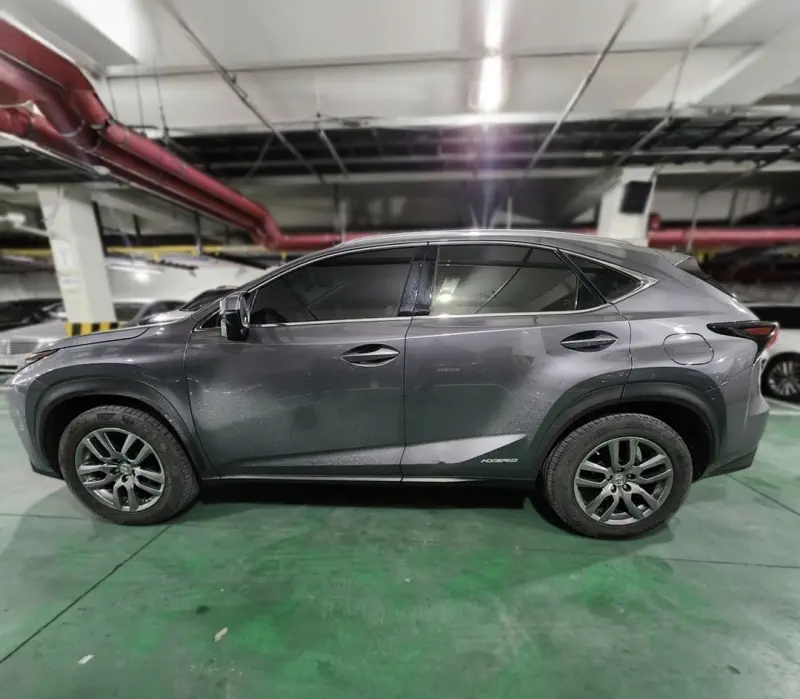 Lexus NX300h