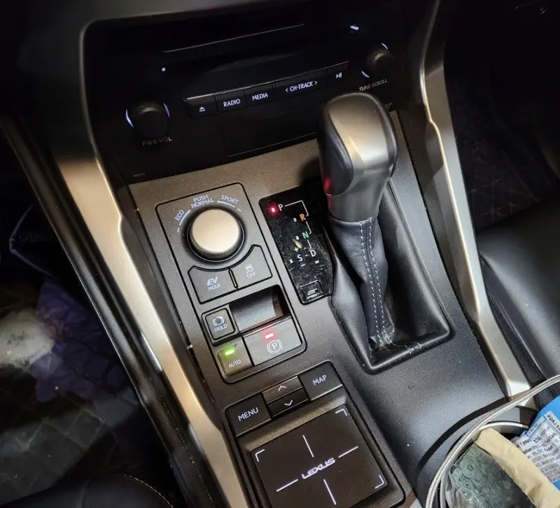 Lexus NX300h