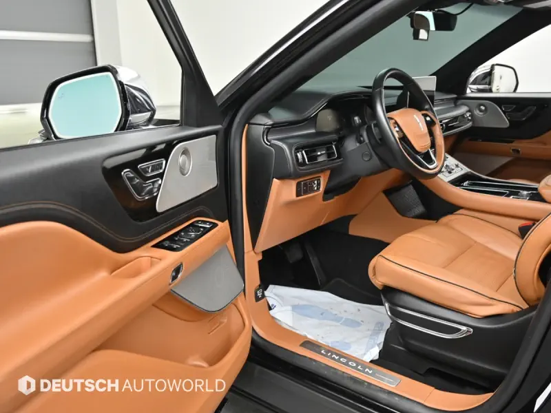 Lincoln Aviator
