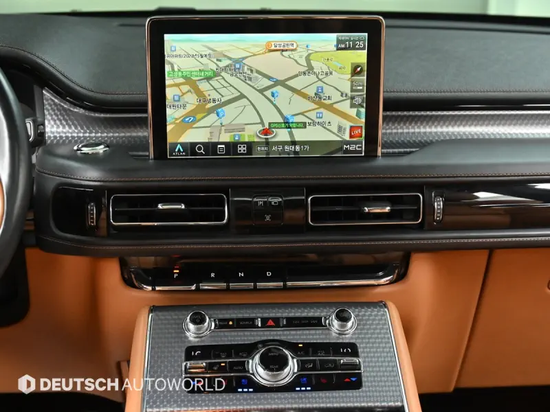 Lincoln Aviator