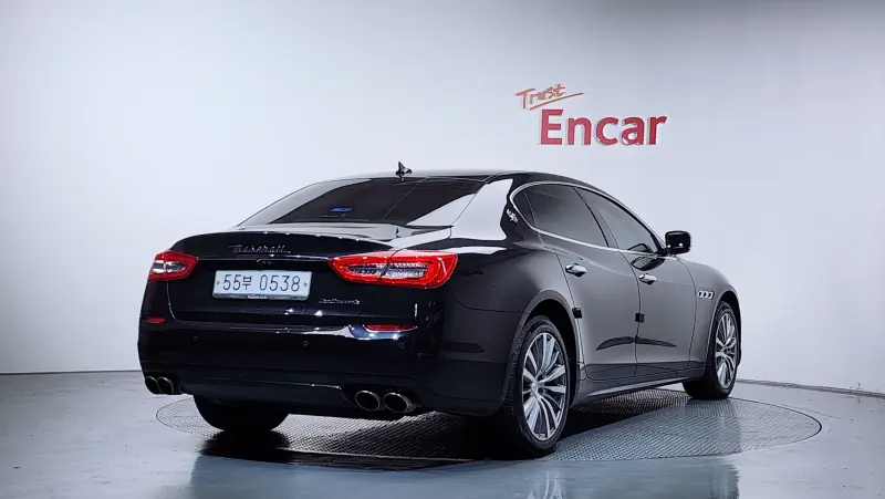 Maserati Quattroporte